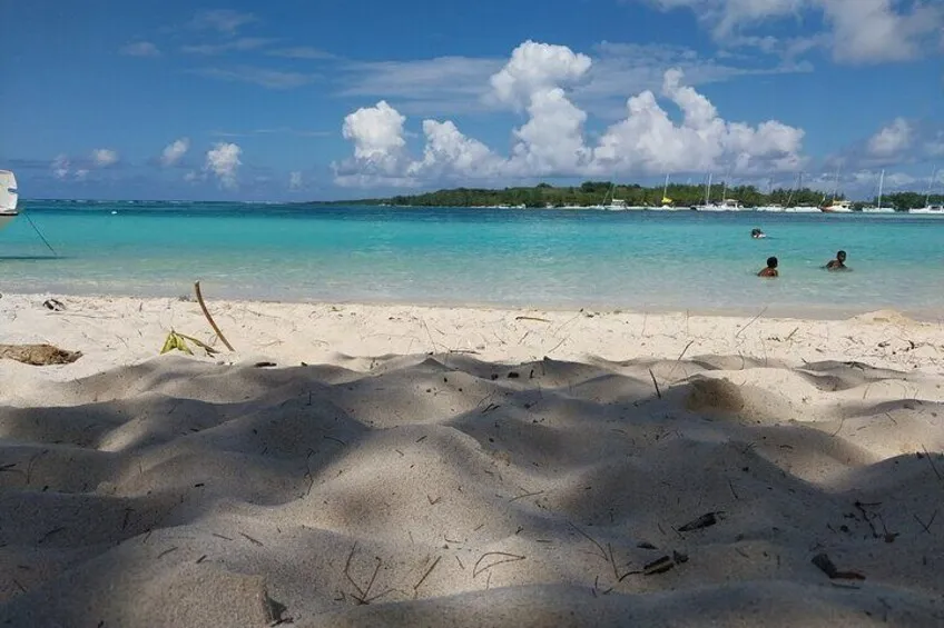 White sand beach on Ilot Gabriel off northern Mauritius